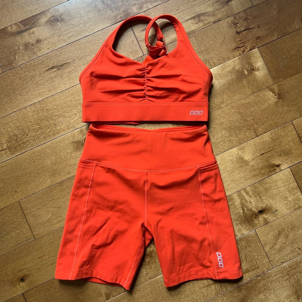 Orange bike short & sports bra